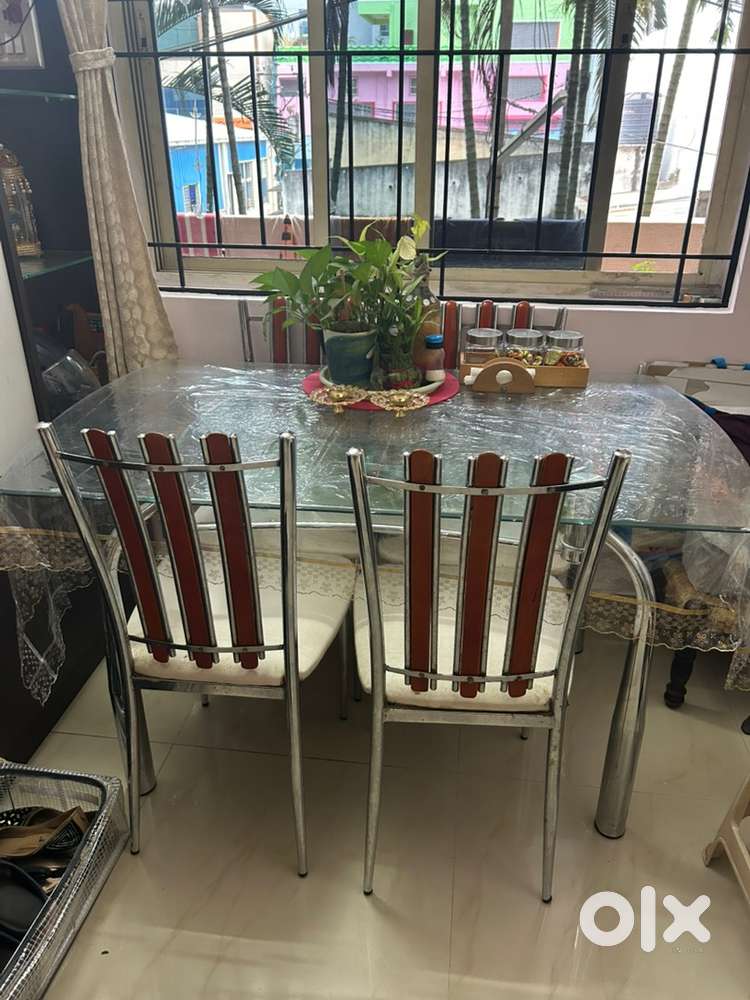 Glass dining table