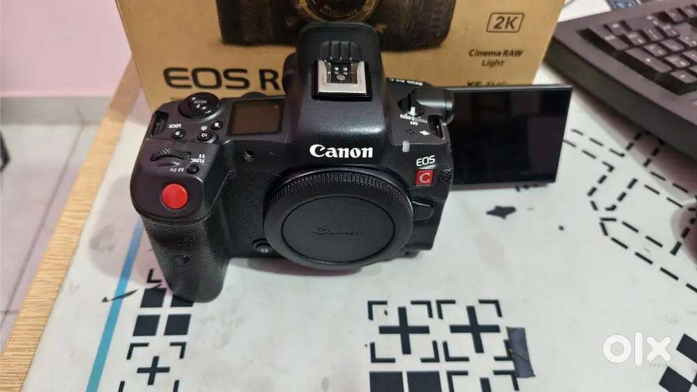 Canon R5C Full Frame Cinema Camera 8k@30, Under warranty with Bill