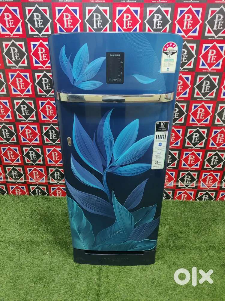 A1 Of Samsung front display with touch buttens in great condition frig