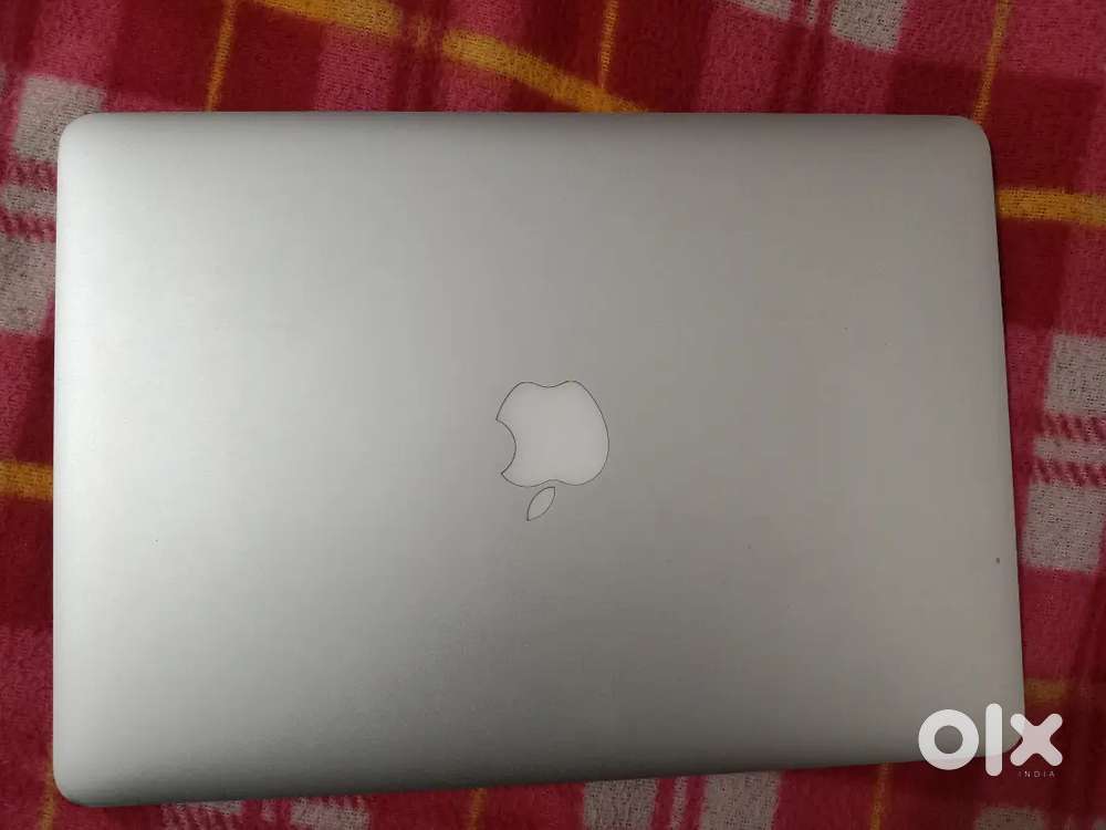 Apple  macbook air intel core i5