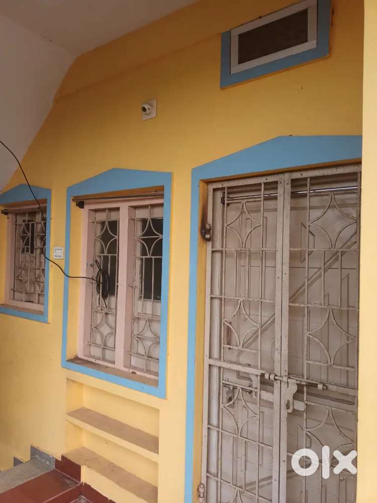 RENT 2bh available in two houses at Goutamnagar-17,Luchapada Road
