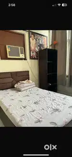 Single room for rent with sharing washroom and without kitchen