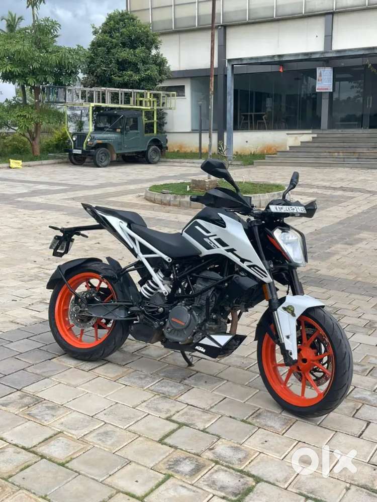 Single owner, Insurance running, bs6, Showroom maintenance.