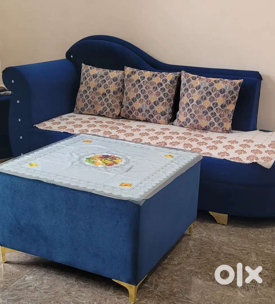 Sell new sofa cum couch centre table with 3 cushion sofa cover.