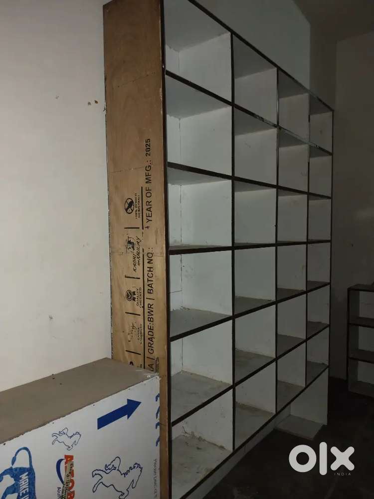 Plywood fitting rack for karyana shop clothes shop shoes shop