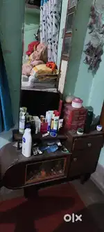 Dressing table