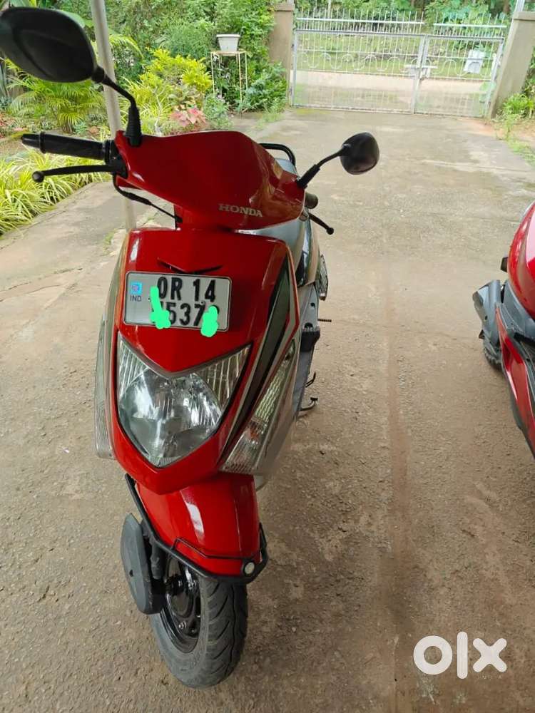 selling honda dio fully new condition