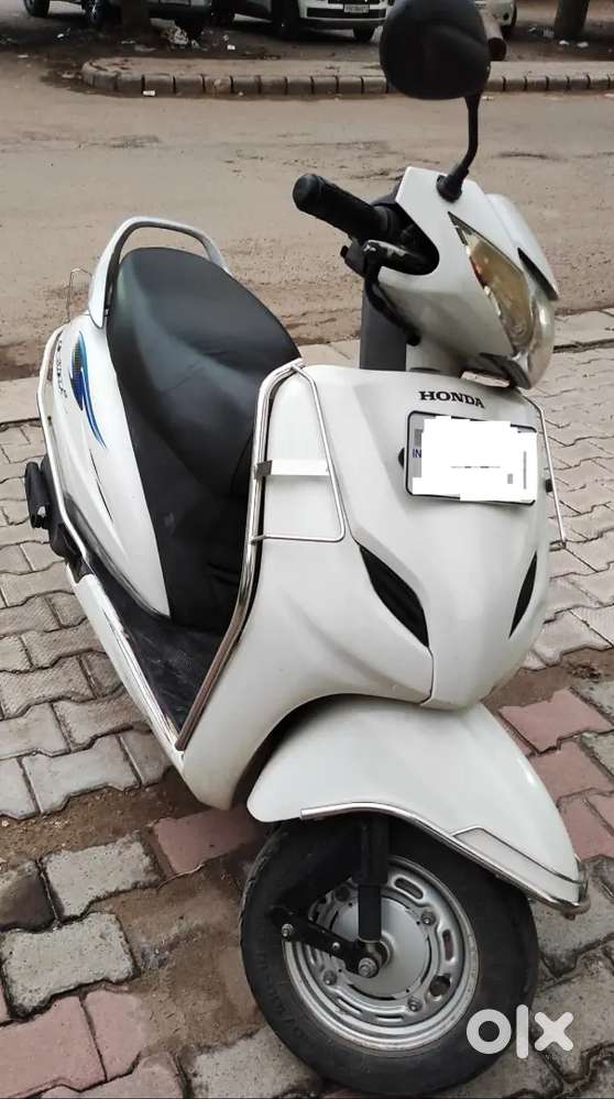 Looks New Activa 3G , Mohali No. + Insurance + Polution certificate
