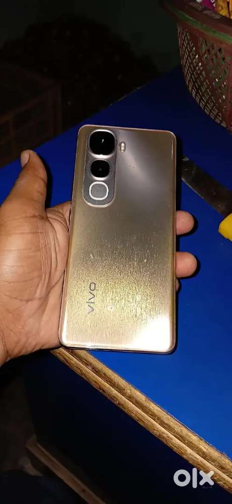2month 10 din chala hai 10 month warranty sath may charge cable cover