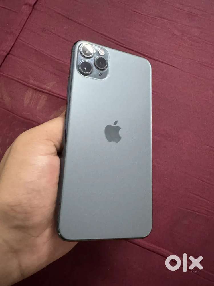 I phone 11 pro max (64 gb)