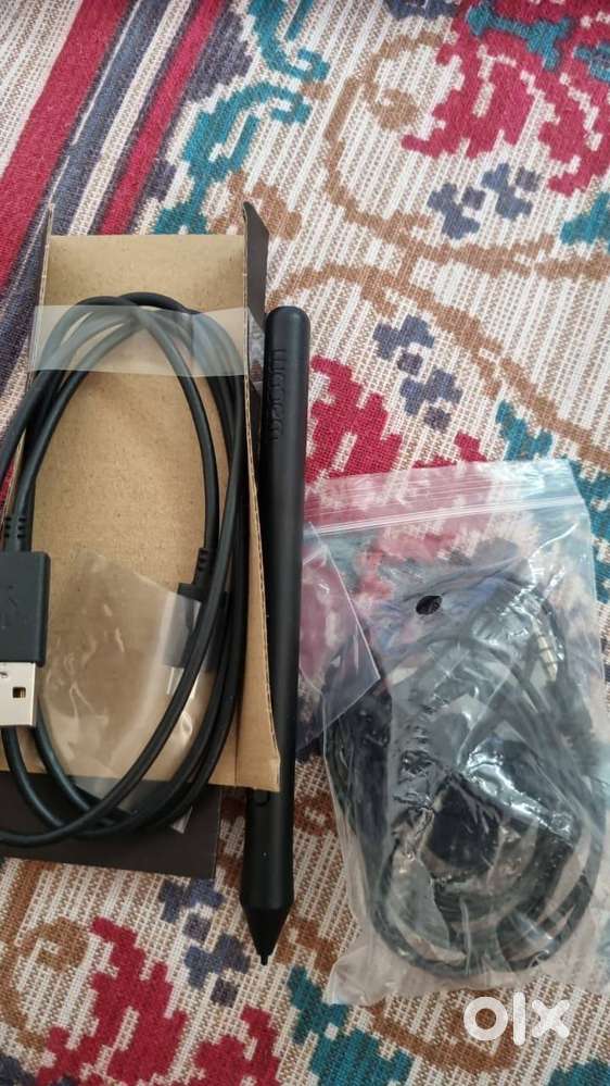 wacom medium graphic tablet(red and black) and collar mic mic