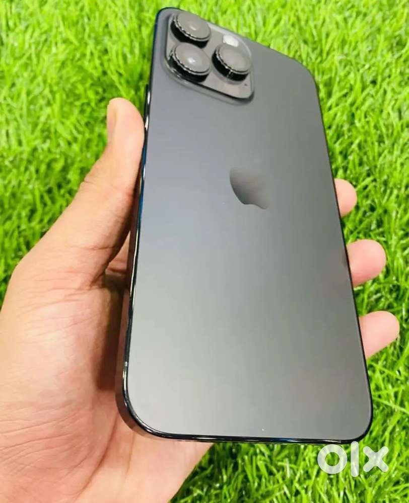 iPhone 14 pro max on sale my phone because of I need money on urgent