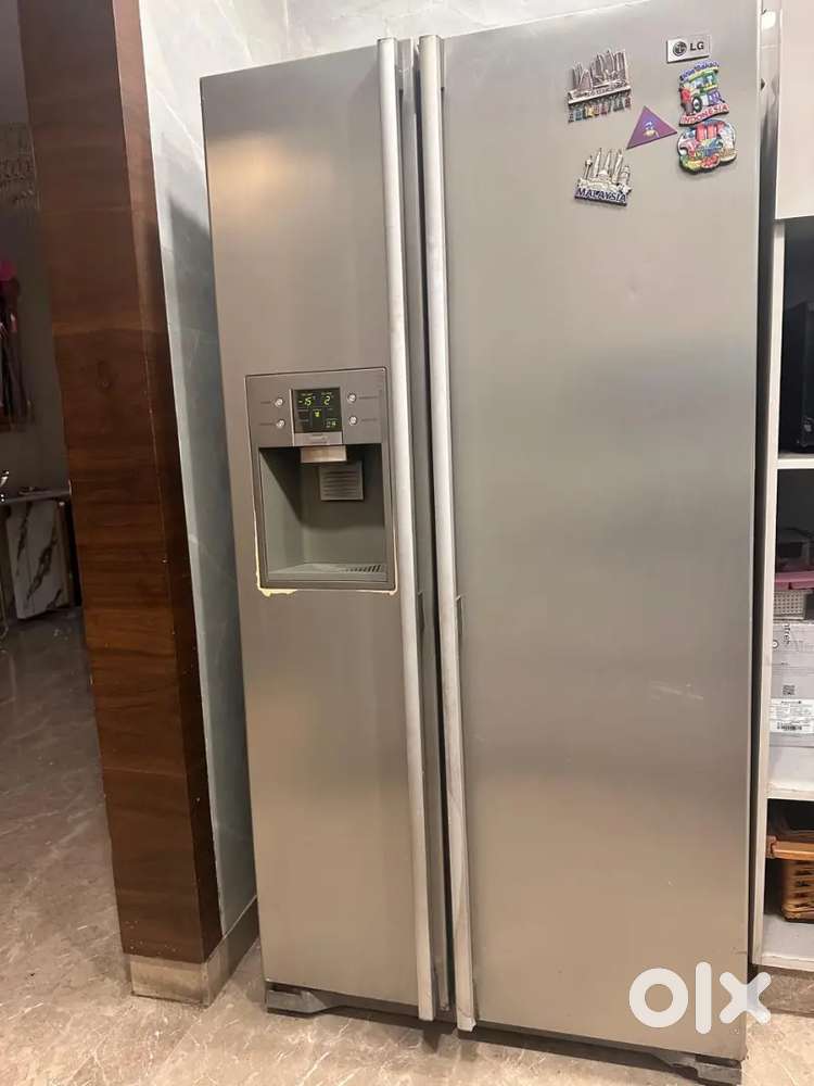 LG side by side refrigerator (567L)