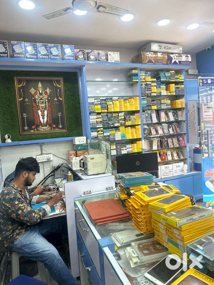 Mobile SALES AND SARVICE Helping boys kavalenu