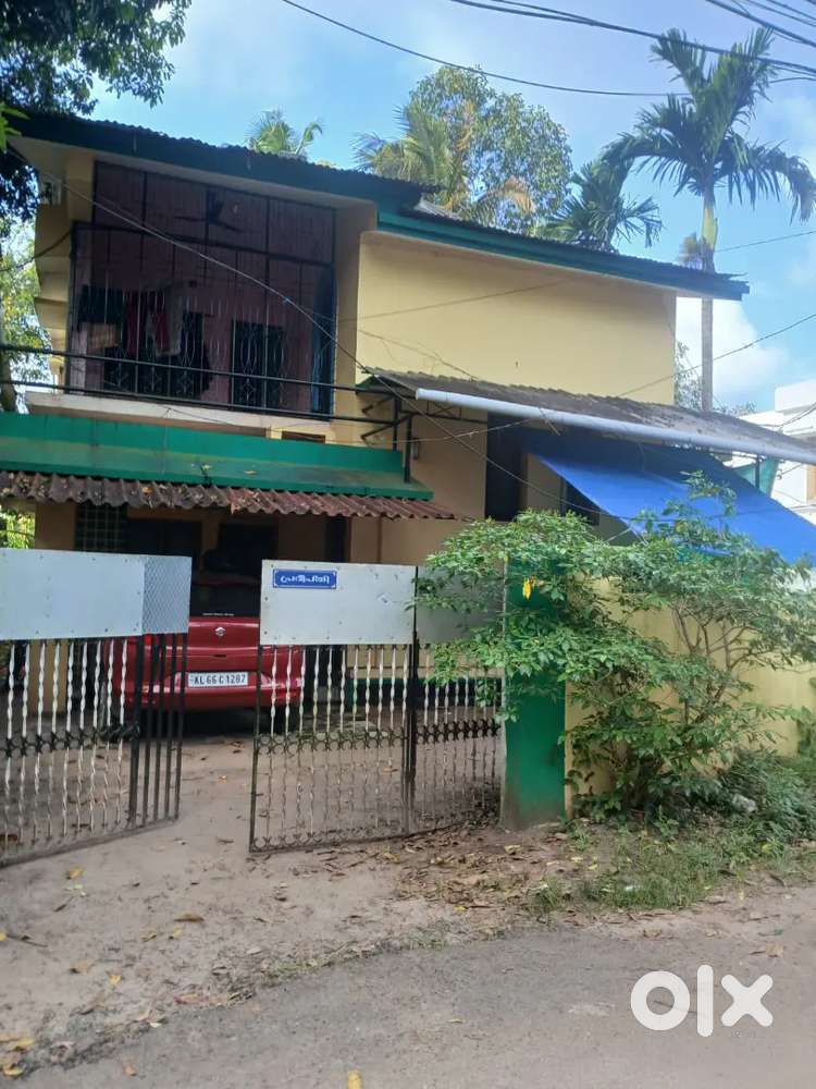 6BHK House for Sale in the Heart of Alleppey Town