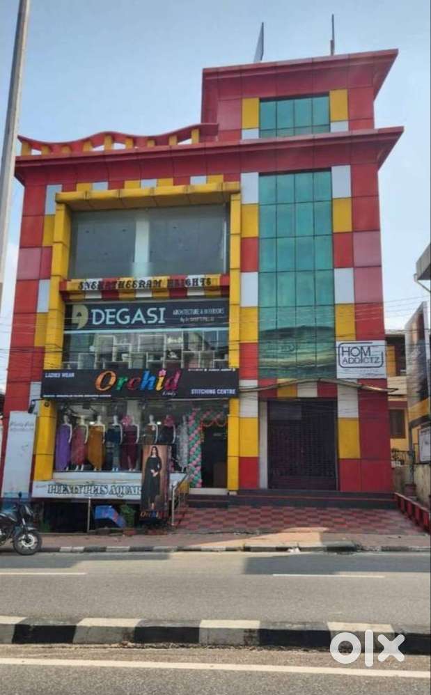 Office space for rent at Kowdiar-Ambalamukku main road.