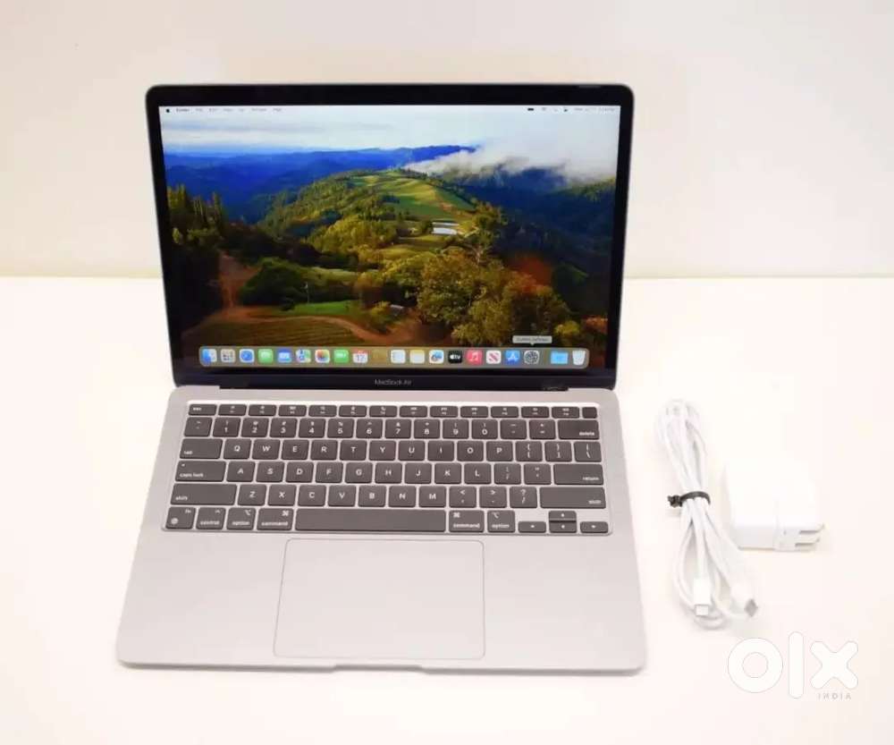 2020 Apple MacBook Air 13.3 M1 3.2GHz 8GB RAM 256GB SSD Space Gray