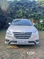 Toyota Innova 2014