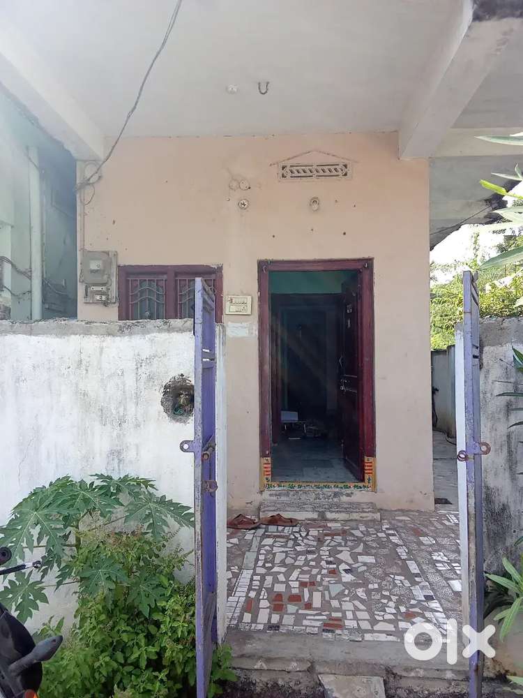 Ibhk with hall kitchen bedrom