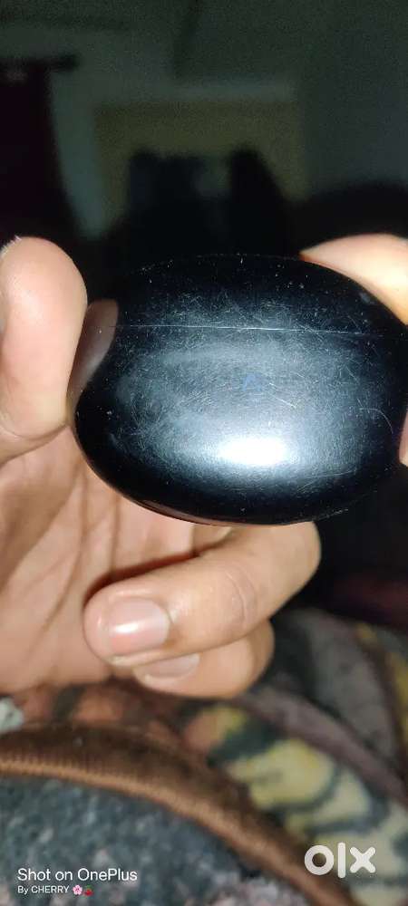 BOAT 181 EARBUDS NEW 5 MONTH OLD