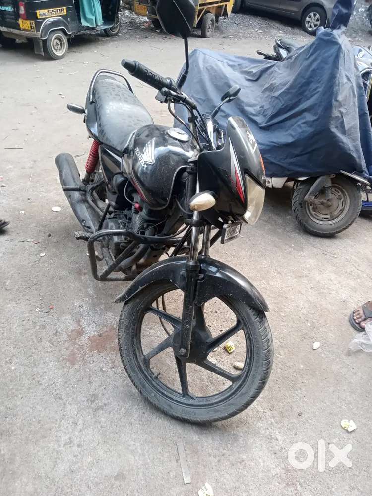 Honda shine bechana hai