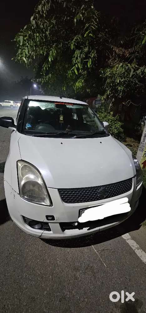 Maruti Suzuki Swift Dzire 2011