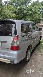 Toyota Innova 2012 Diesel Well Maintained