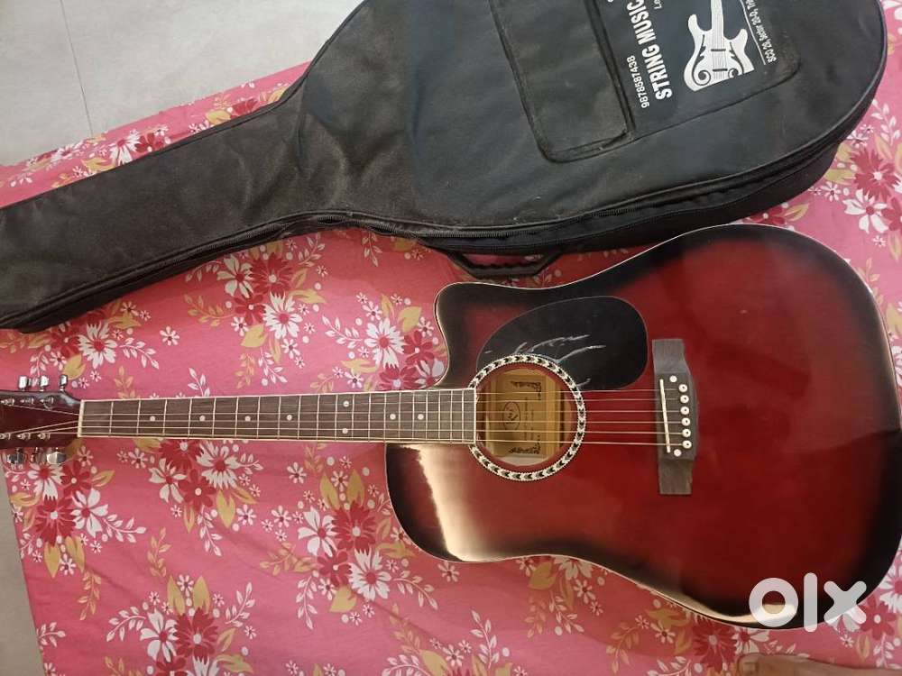 Kaps Acoustic Guitar