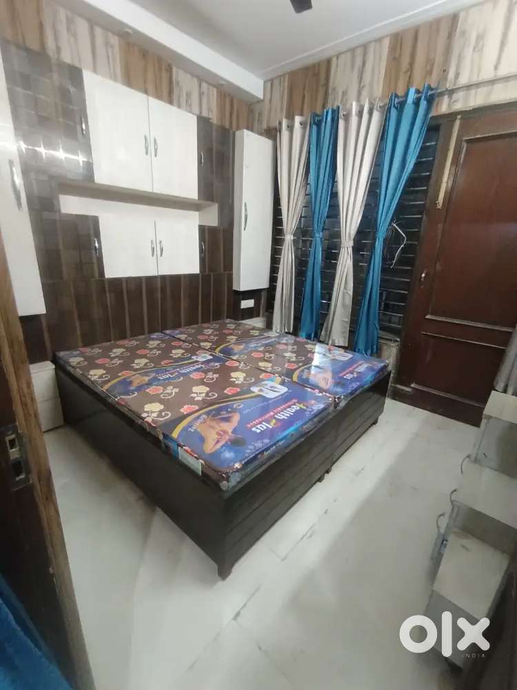 1 bhk fully furnished luxury flat