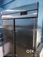 Fridge for commercial use