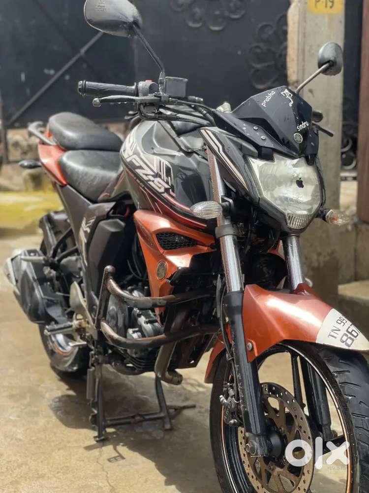 2015 yamaha FZS coimbatore reg millage king 50 to 55 +
