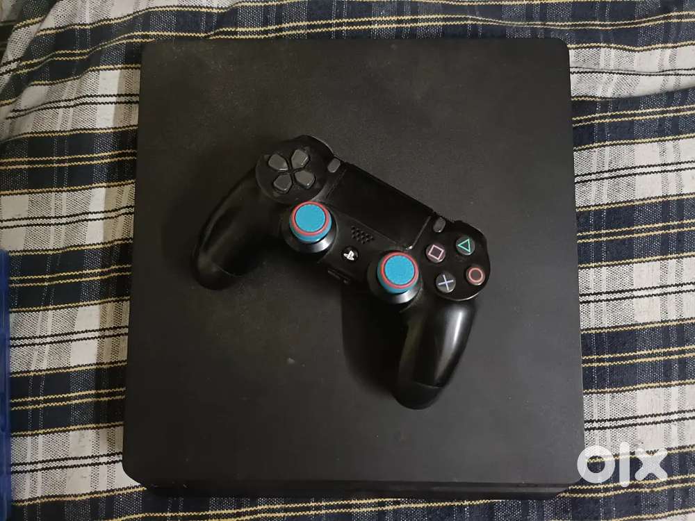 PS4(  WITHOUT BOX )