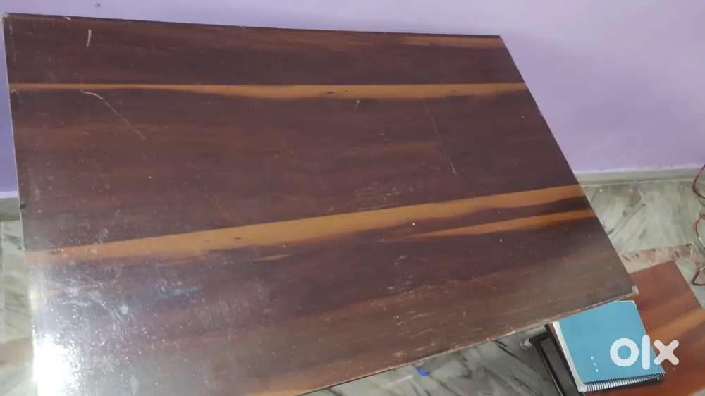 Perfect study table for students,