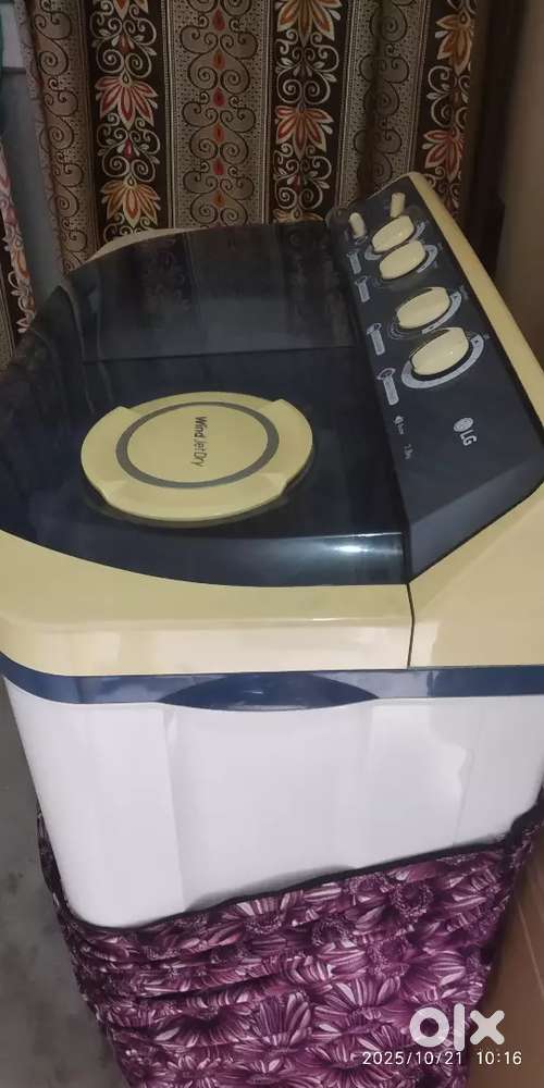 LG WASHING MACHINE (7.8 KG)