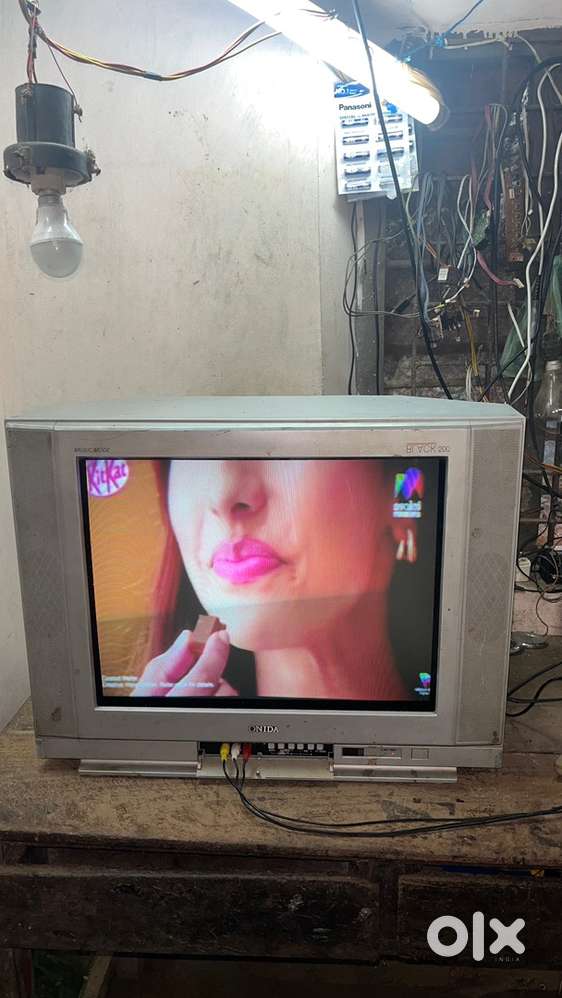 ONIDA 21 inch flat used CRT TV Available good working condition