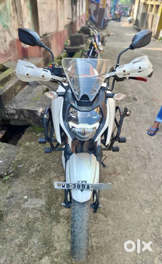 Apache RTR 160 4V Special Edition
