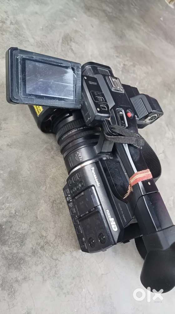 Panasonic PV 100