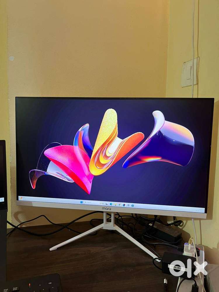 MarQ Monitor 68.58 cm (27 inch) Full HD LED Backlit VA Panel Monit