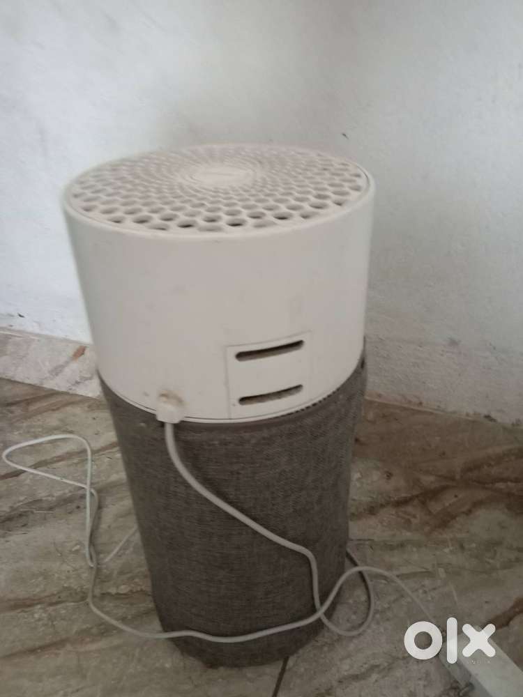 Blue air purifier