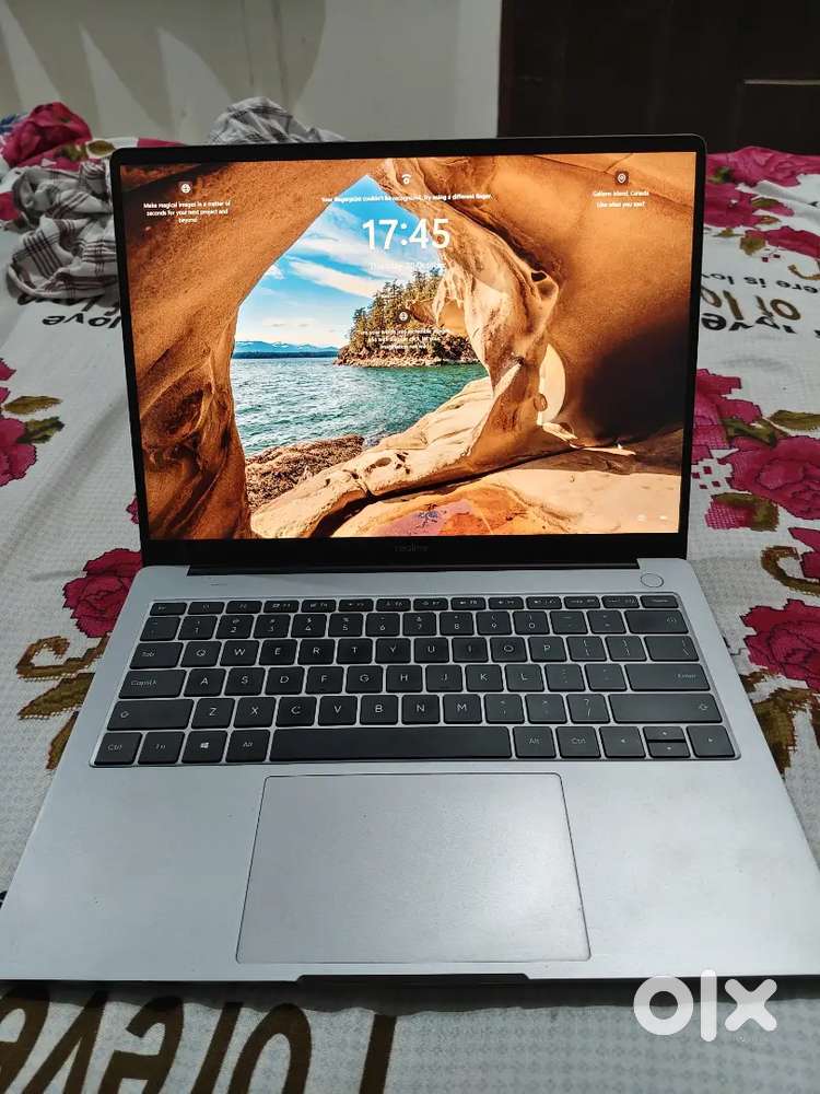 Realme Laptop Intel i3 11 Gen processor with original charger