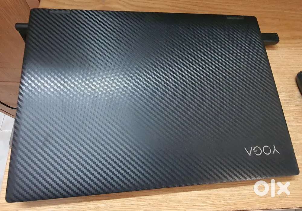 Lenovo yoga 520 laptop core i5 8th gen tough screen, a line in display