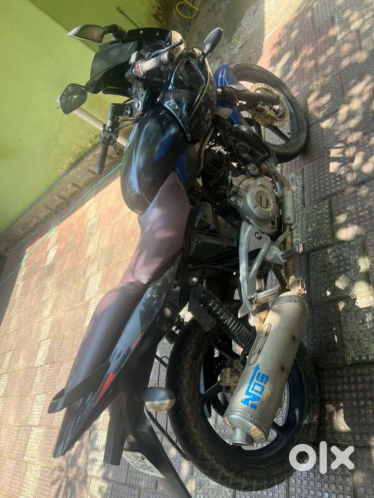Pulsar 220 for sale.