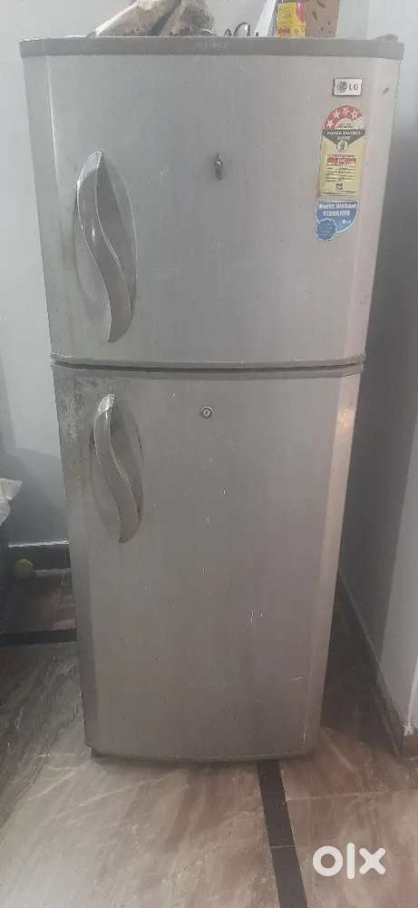 LG 230L Fridge for Sale!