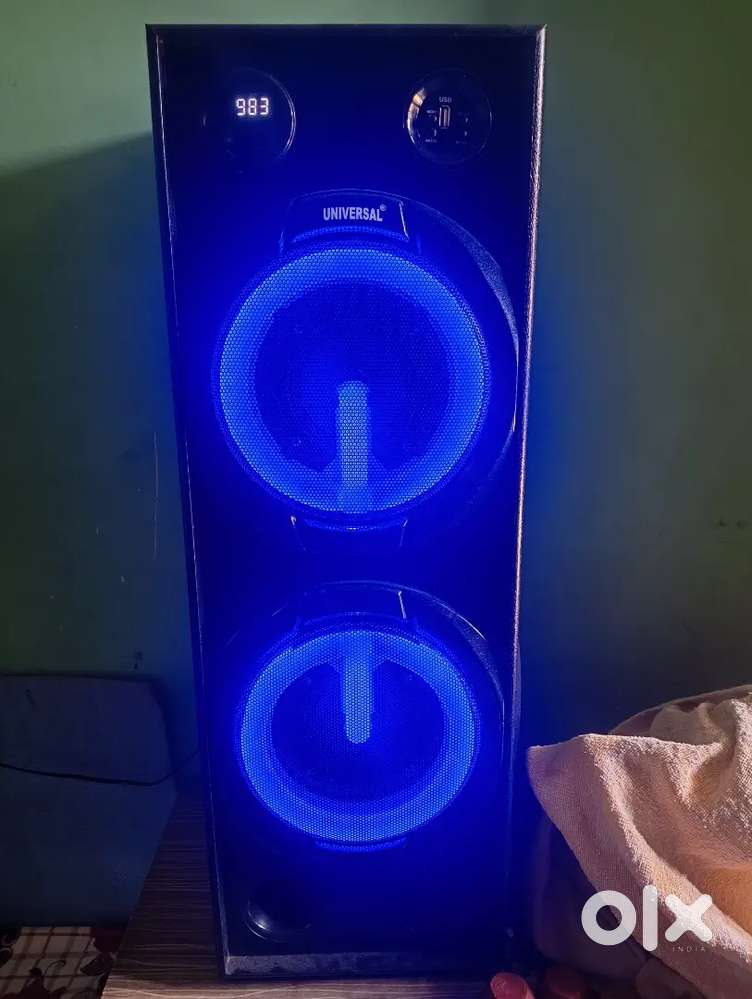 DJ Tower speaker