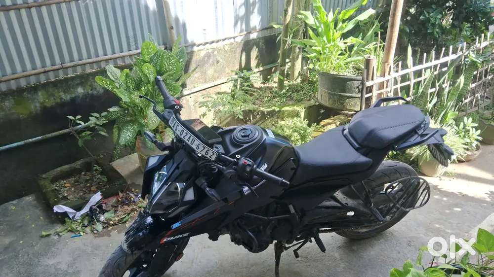 Duke 250New showroom like condition fitness naked bike