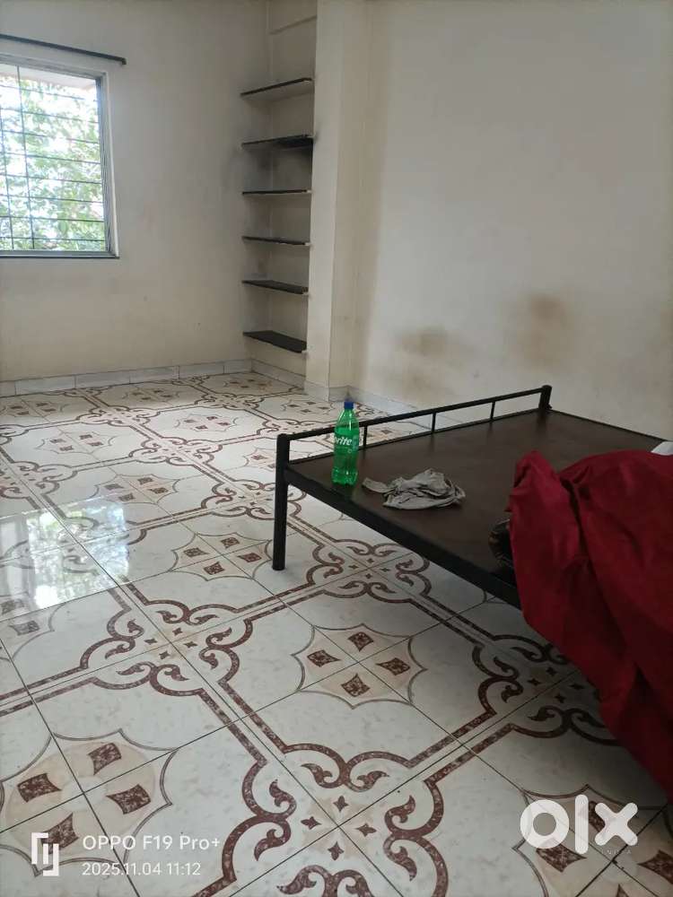 1 Single Room attach Kitchen prime location