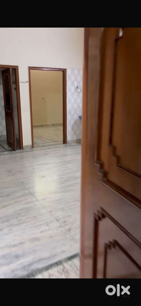 Fully independent house in sec 14 hisar only family or business