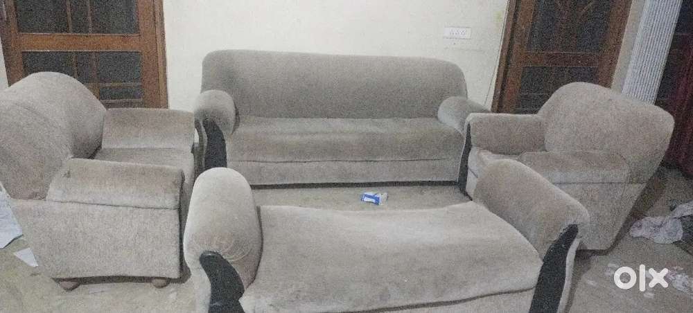 Sofa set without table