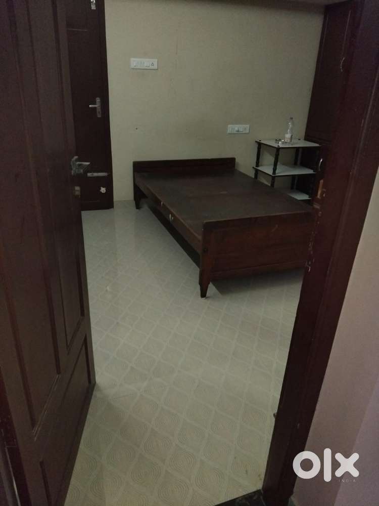Rooms for rent in Neeramankara