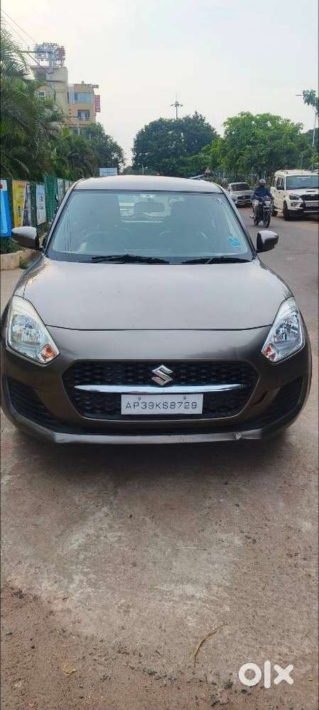 Maruti Suzuki Swift VXi + Manual, 2021, Petrol